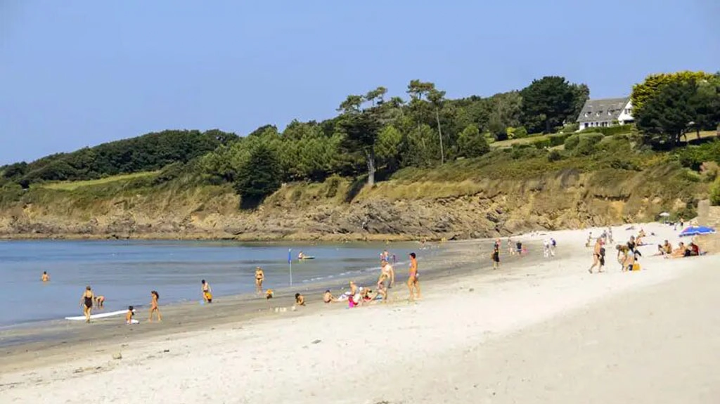 plage des sables blancs concarneau