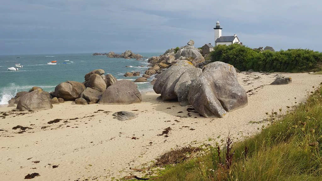 sentier gr34 plage des sables blancs concarneau