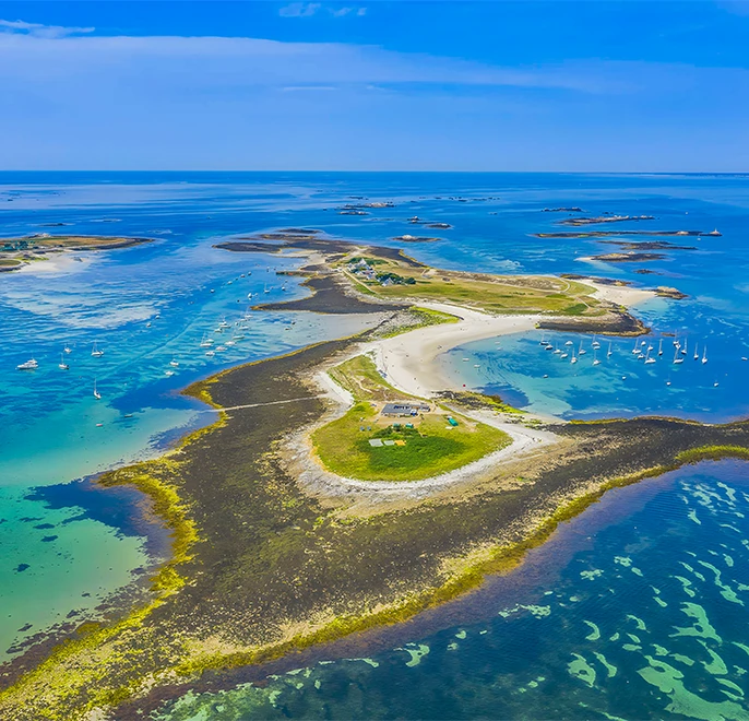 camping en face de l archipel des glenan