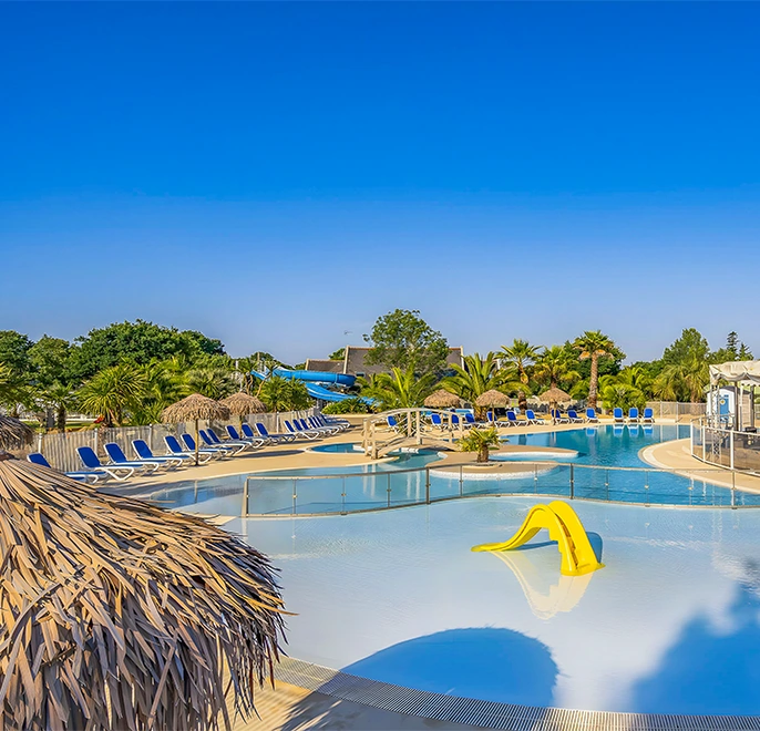 le parc aquatique blue caraibes dans notre camping a concarneau