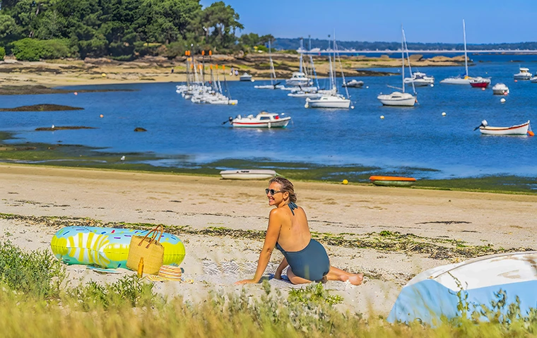 situe a quelques minutes des plages de concarneau