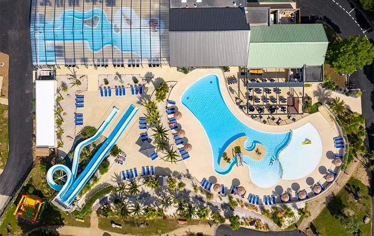 parc aquatique blue caraibes a la vegetation luxuriante cabellou plage