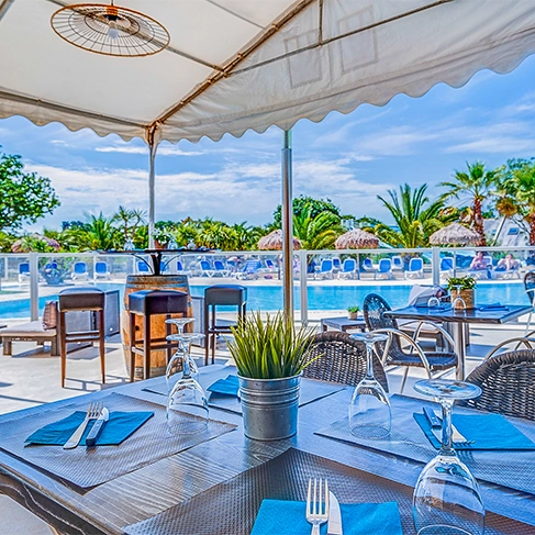 serveur f h camping recrutement bretagne